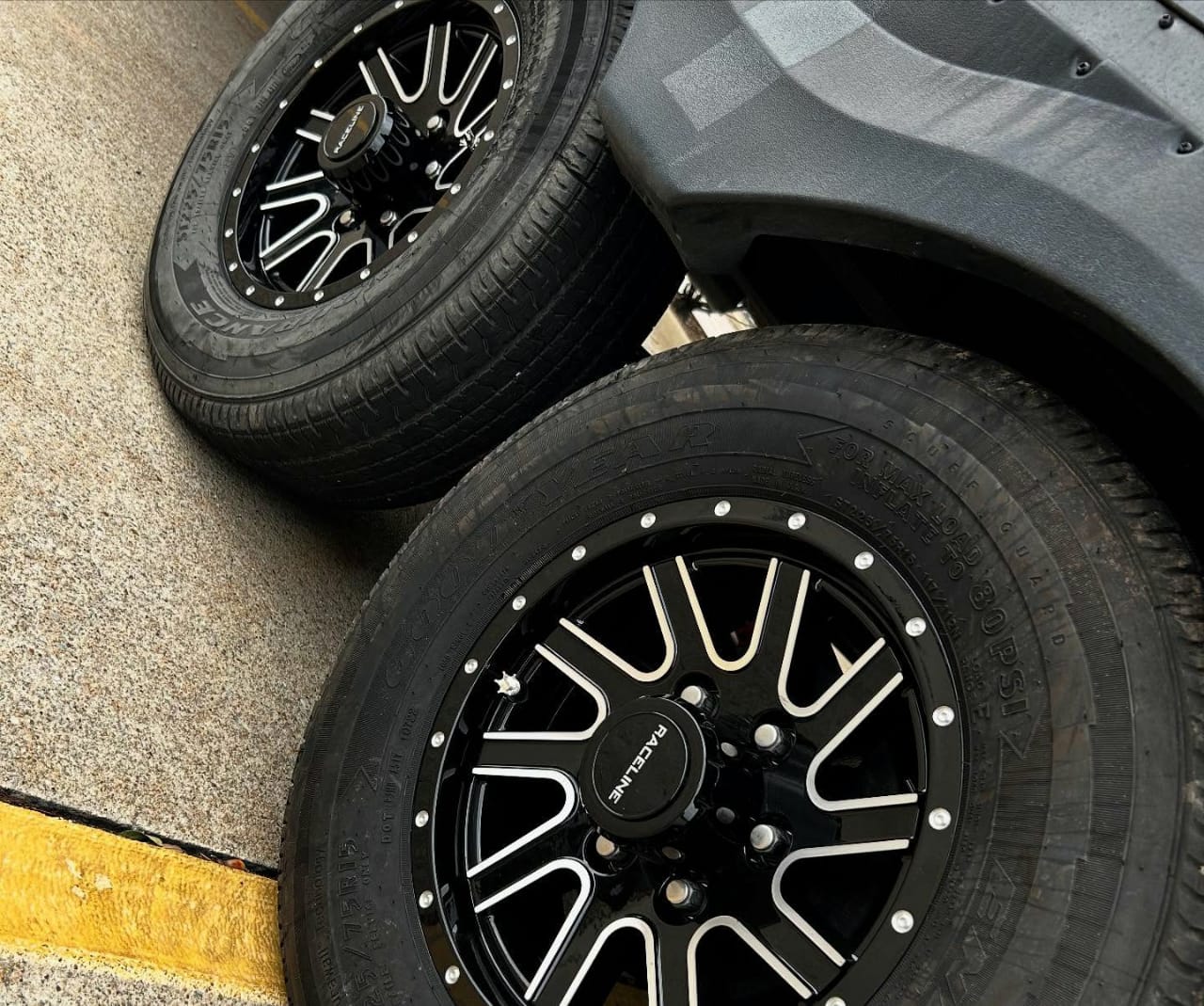 820-Twisted Trailer - Image 2